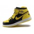 Air Jordan 1 Retro OG - Chaussure de Basketball Jordan Pas Cher Pour Petit Enfant/Jeune